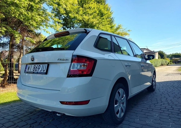 Skoda Fabia cena 38899 przebieg: 93931, rok produkcji 2019 z Urzędów małe 466